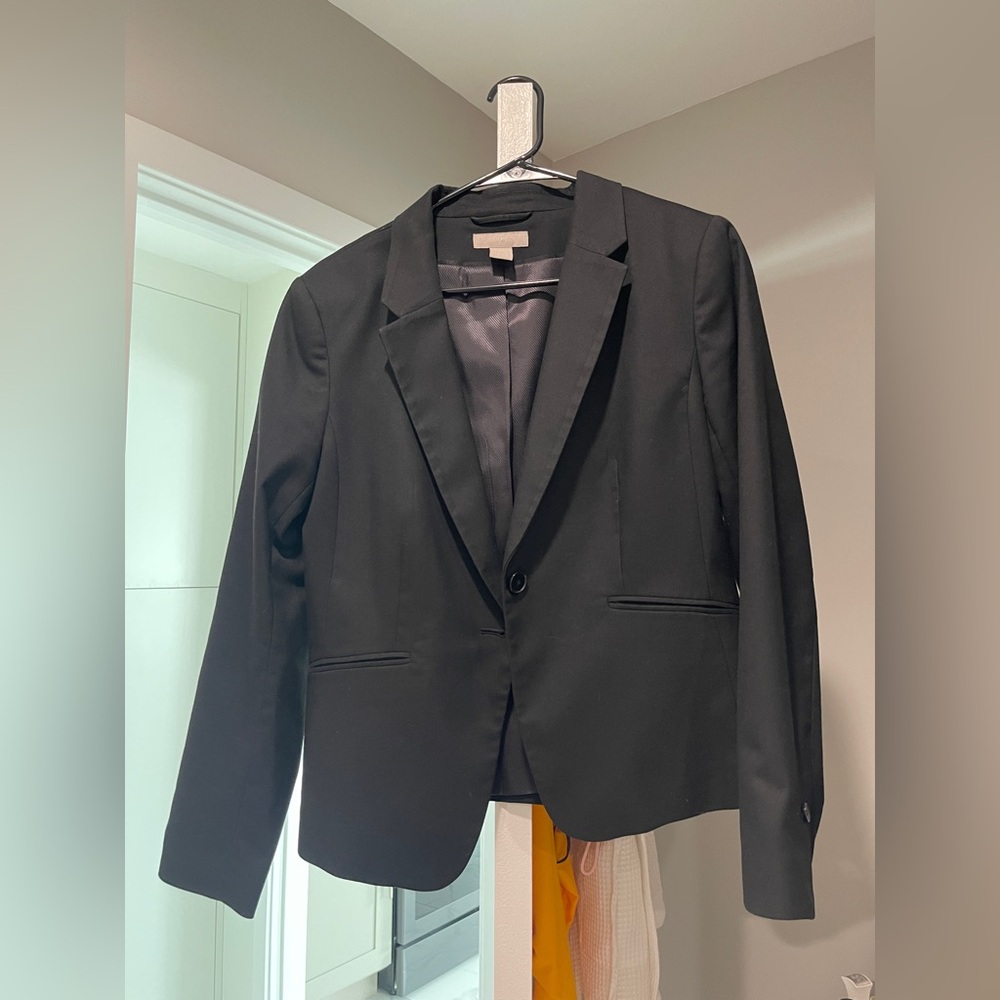 H&M Women's Fitted Black Blazer